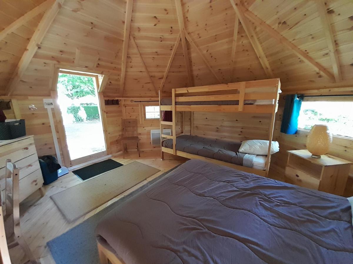 Camping Le Vallage Attigny Bagian luar foto