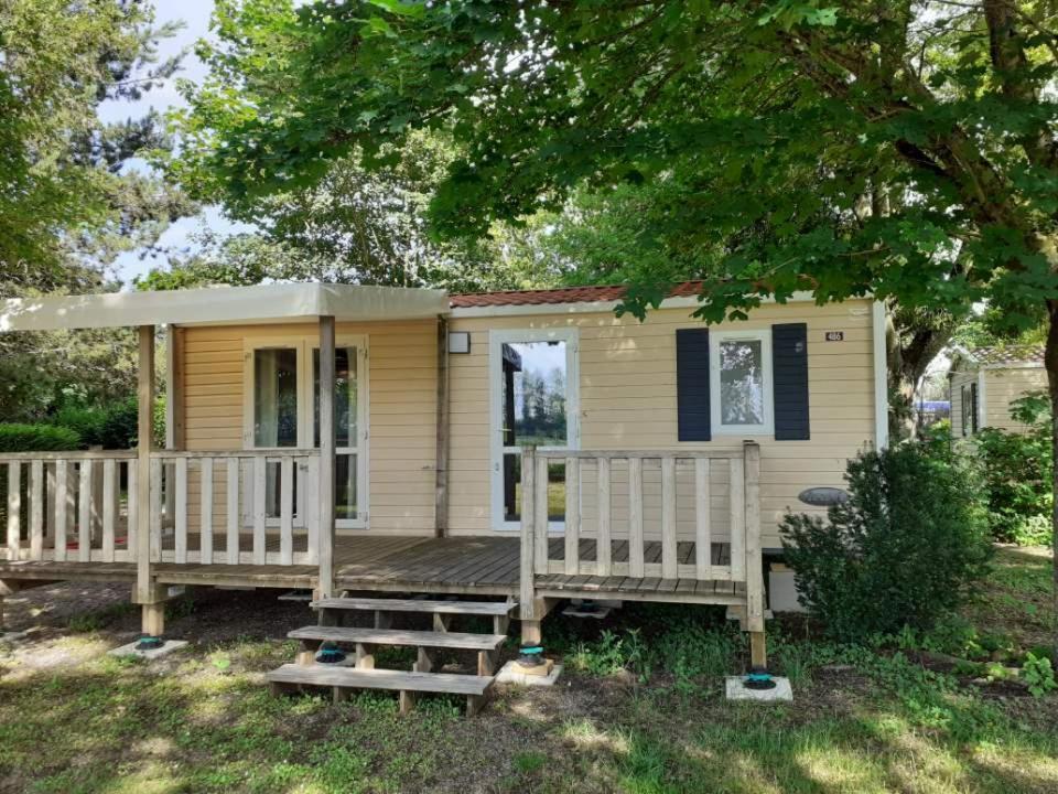 Camping Le Vallage Attigny Bagian luar foto